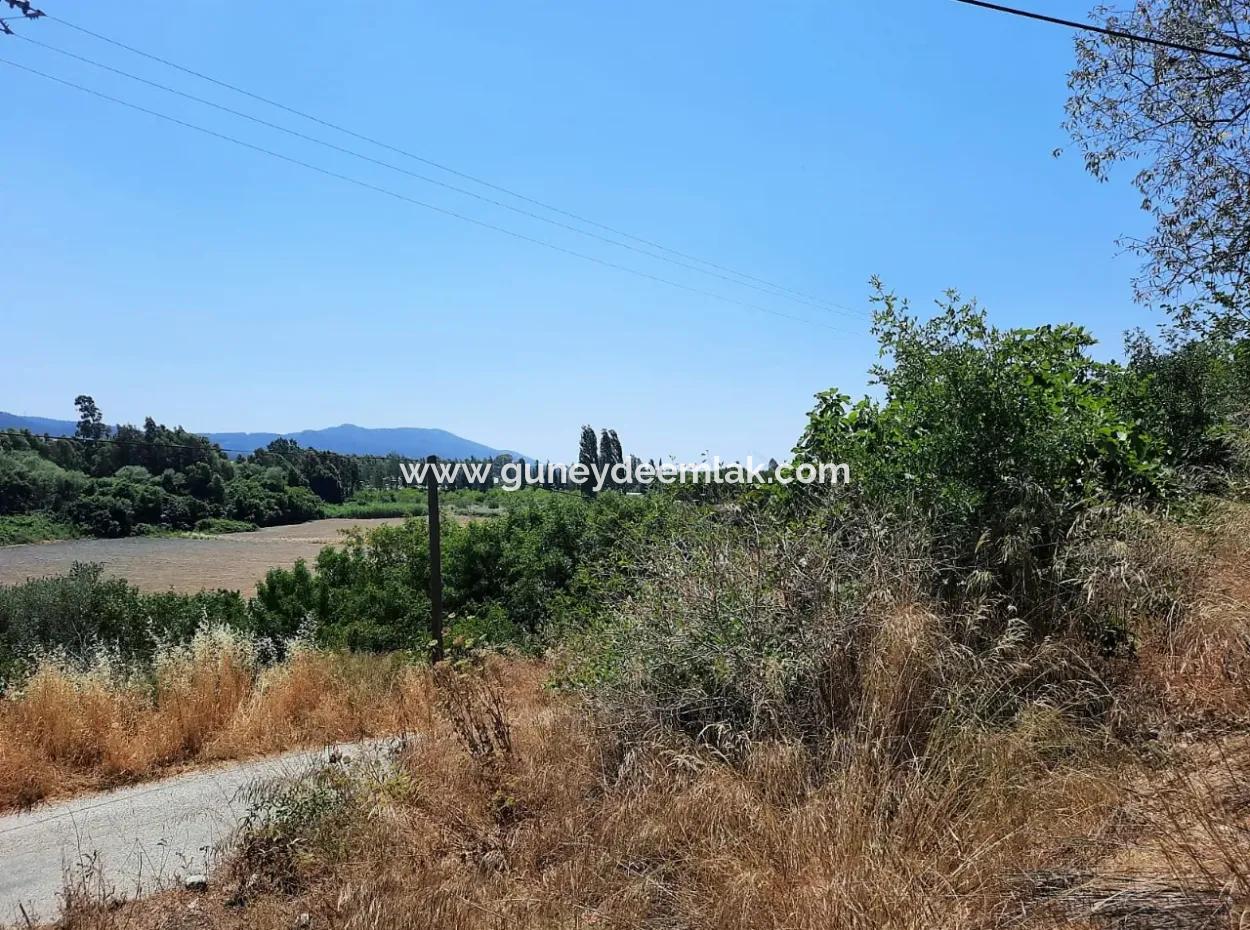 725 M2 Zoning Land Und Dorfhaus Zu Verkaufen In Mugla Ula Ataköy