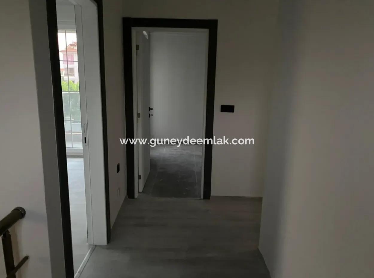 Mugla Ortaca 400 M2 Grundstück Freistehende Null 4+ 1 Villa Zum Verkauf