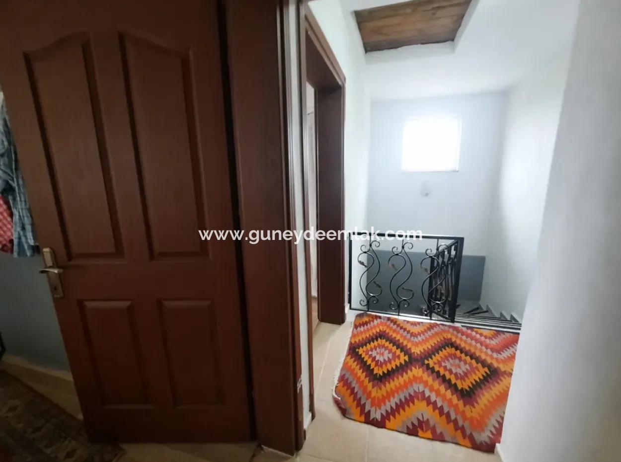 Villa Mit 200 M2 Seeblick Auf 1700 M2 Grundstück In Köyceğiz Zeytinalan Steht Zum Verkauf