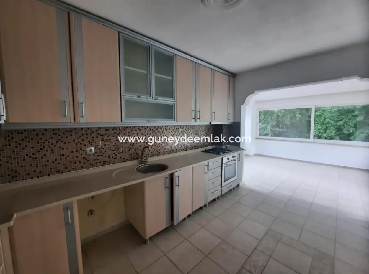 Mugla Dalyan 2 +1 Heizung Geräumige Wohnung Zu Vermieten
