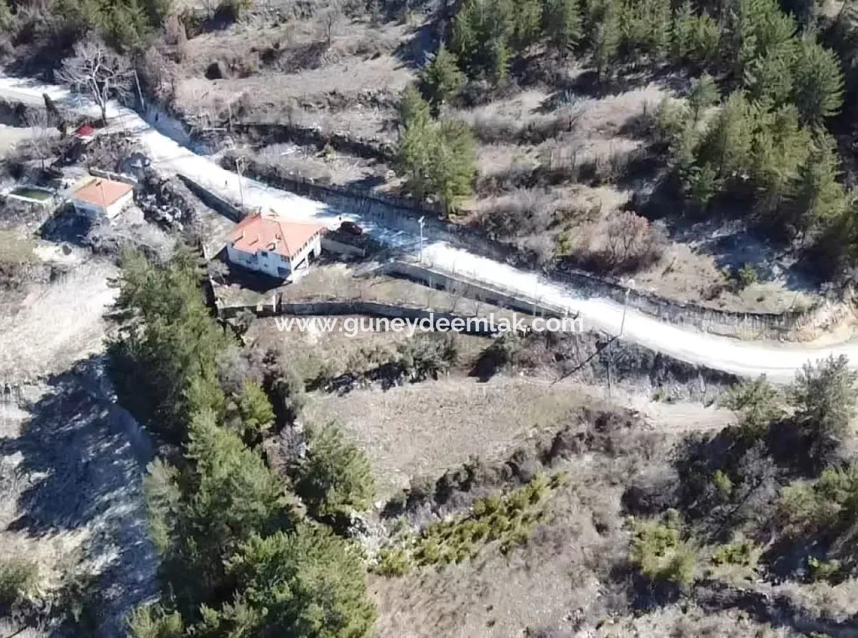 Grundstück Mit 2 Häusern In Denizli Çameli Ericek Zu Verkaufen