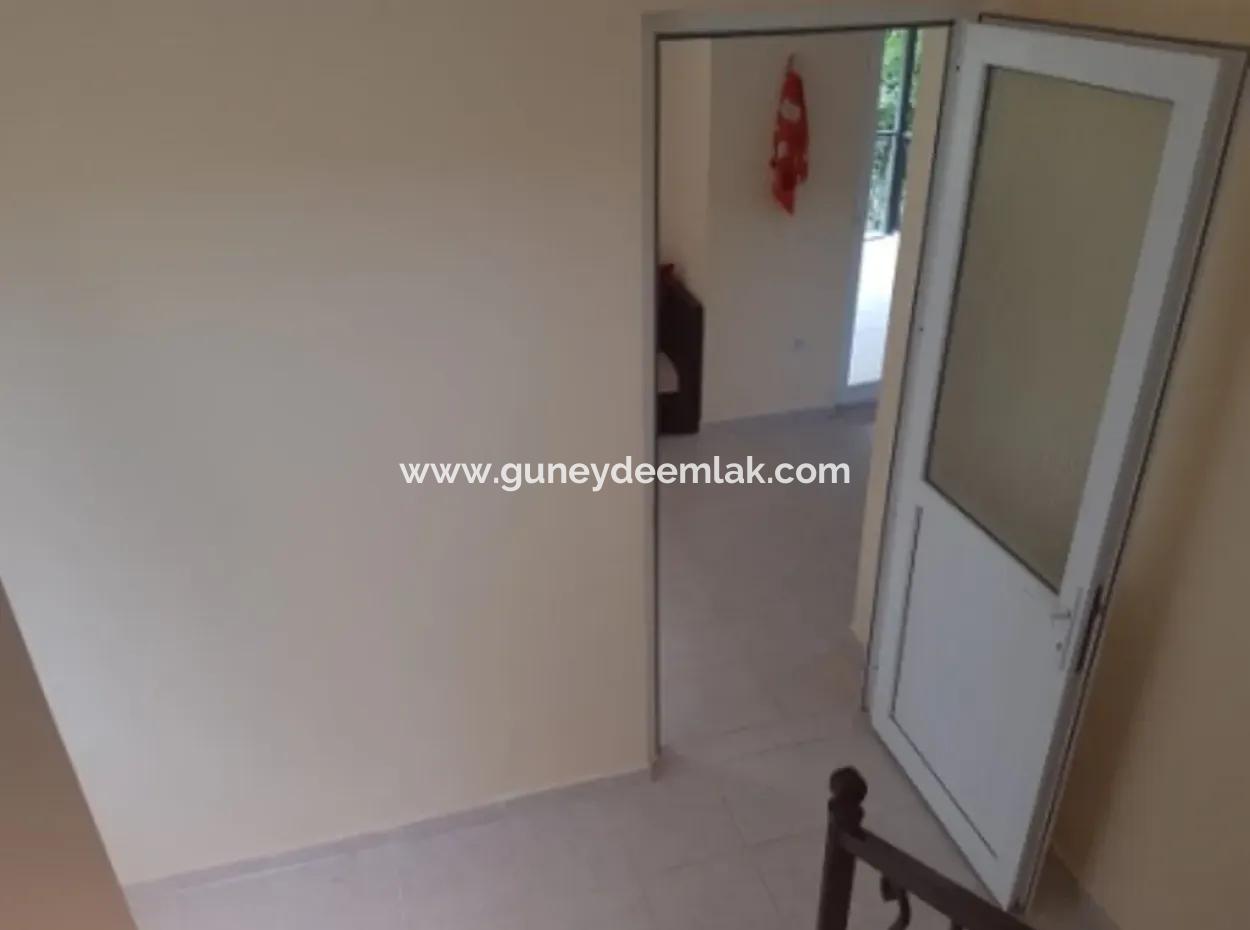 Schnäppchen-Einfamilienhaus-Duplex Zum Verkauf In Archer