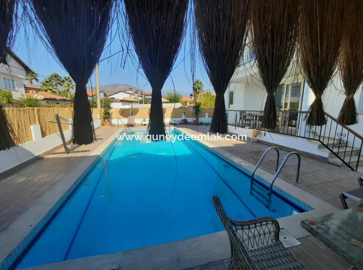 Köyceğizde In Der Nähe Des Sees Mit Schwimmbad 7 1 Freistehendes Triplex Zum Verkauf