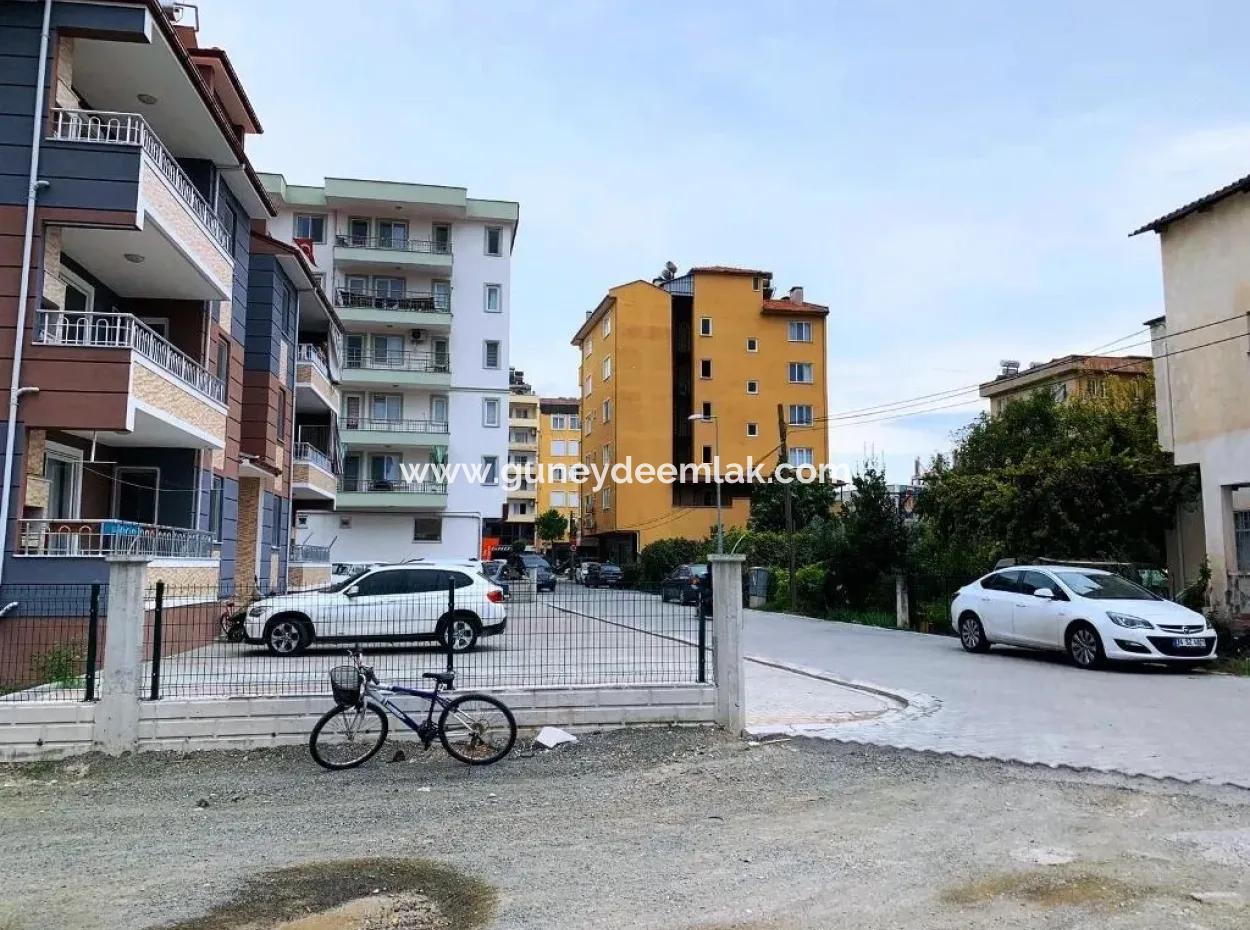 Wohn-Grundstück Für Verkauf In Der Mitte Von Oriya