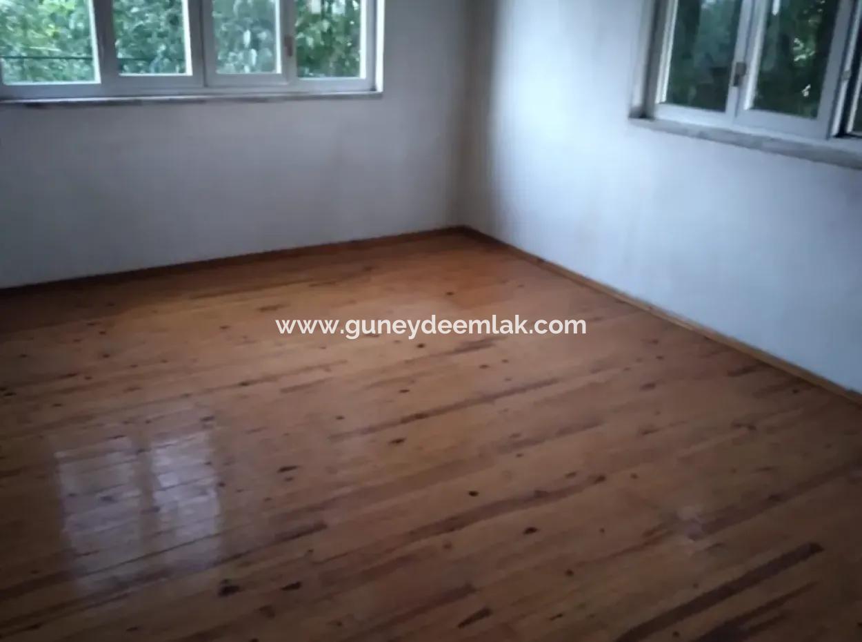 Ortaca Cumhuriyet Mah. 3-Stöckiges Haus Komplett Zum Verkauf Auf 357 M2 Grundstück