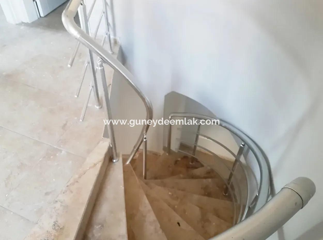 Schnäppchen-Villa Zum Verkauf Mit Pool In Dalaman