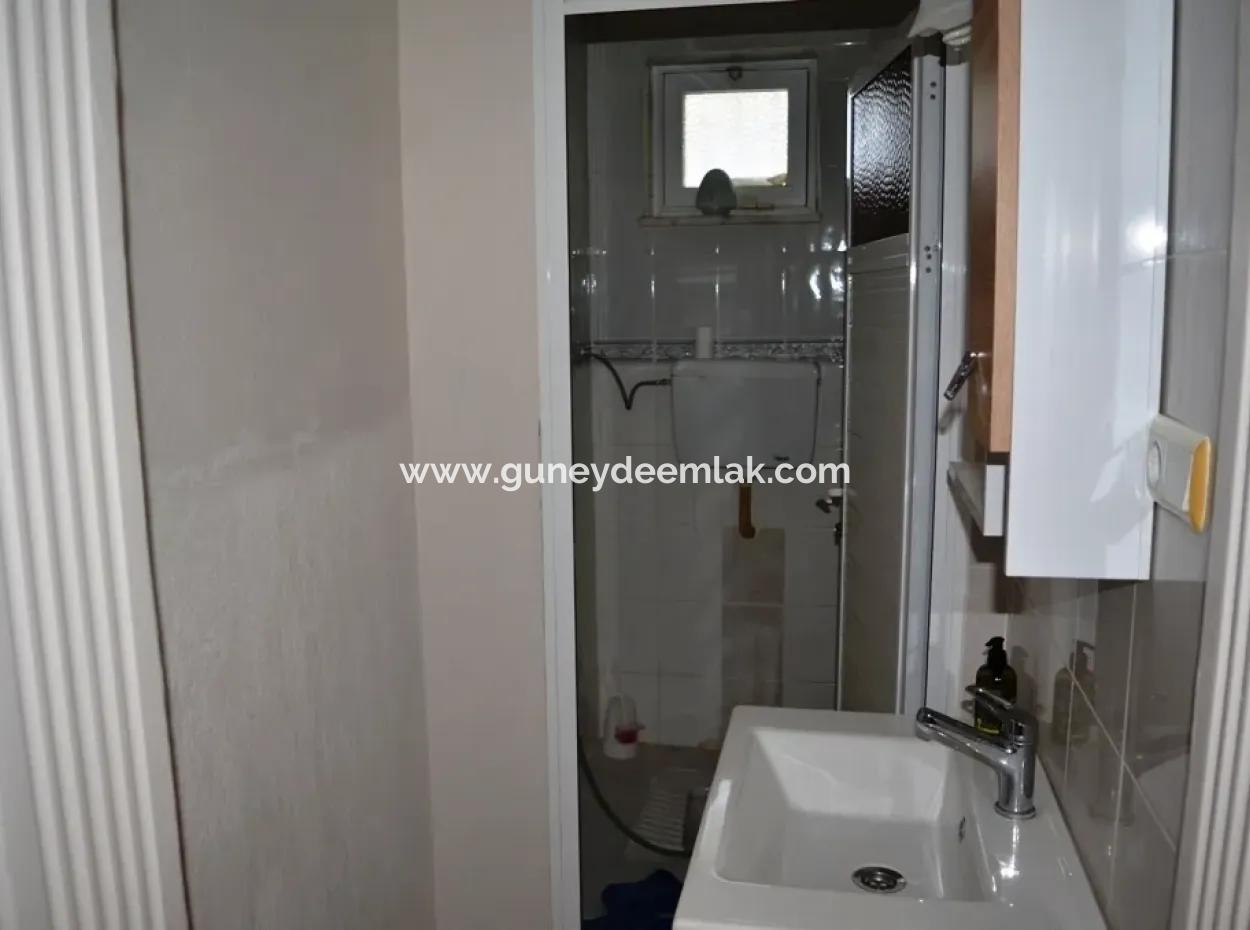 Oriya Ist Auch Voll Möblierte Wohnung Mit Garten Zur Miete