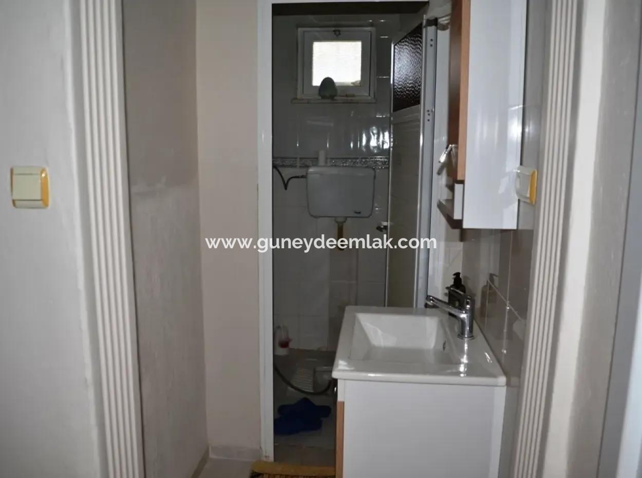 Oriya Ist Auch Voll Möblierte Wohnung Mit Garten Zur Miete