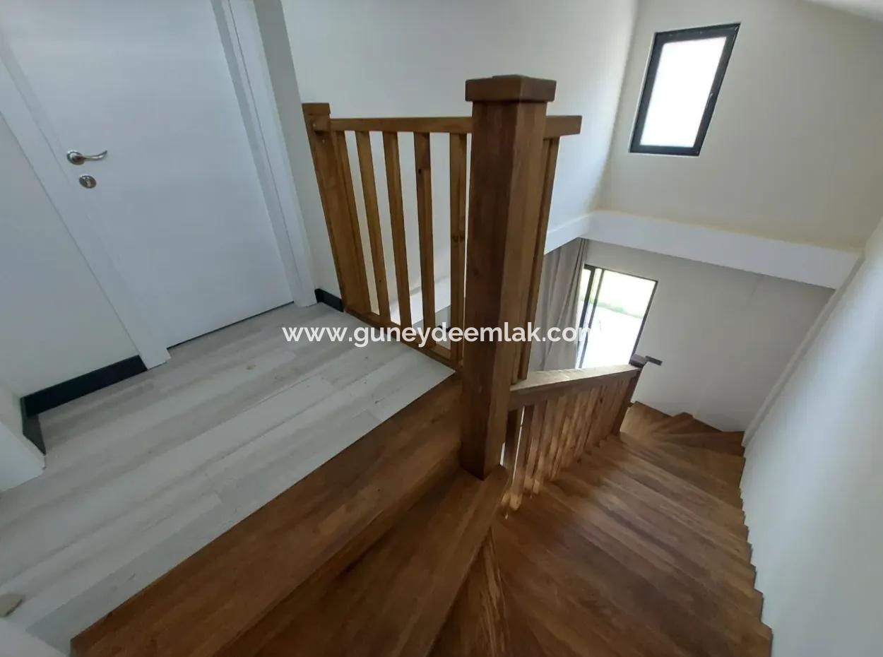 8 Brandneue Villen Auf Einem 2.600 M2 Großen, Freistehenden Grundstück Am Kanal In Muğla Dalyanda Zur Vermietung Für Tourismusunternehmen