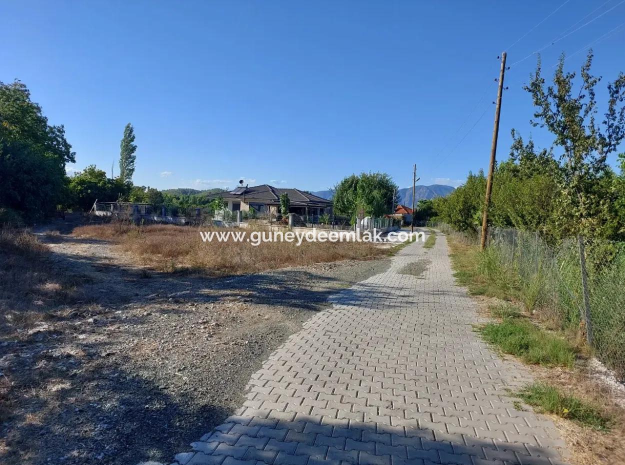 Zu Verkaufen In Köyceğiz Pappel, 80 M2 Baulizenz Bereit 1.200 M2 Zoniertes Land