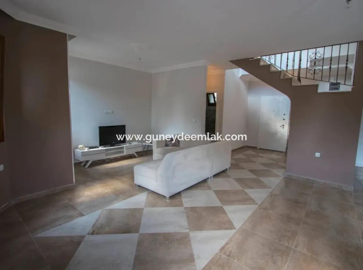 Freistehende Luxusvilla Mit Swimmingpool Zum Verkauf In Der Natur In Fethiye Üzümlü