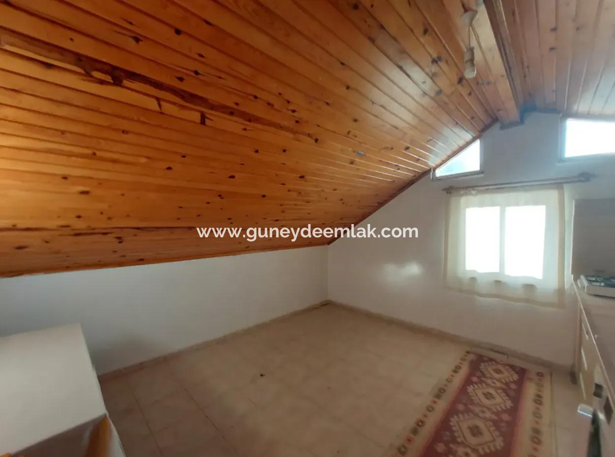 1 1 Möblierte Penthouse-Wohnung Zu Vermieten In Ortaca Okçular Marmarlı