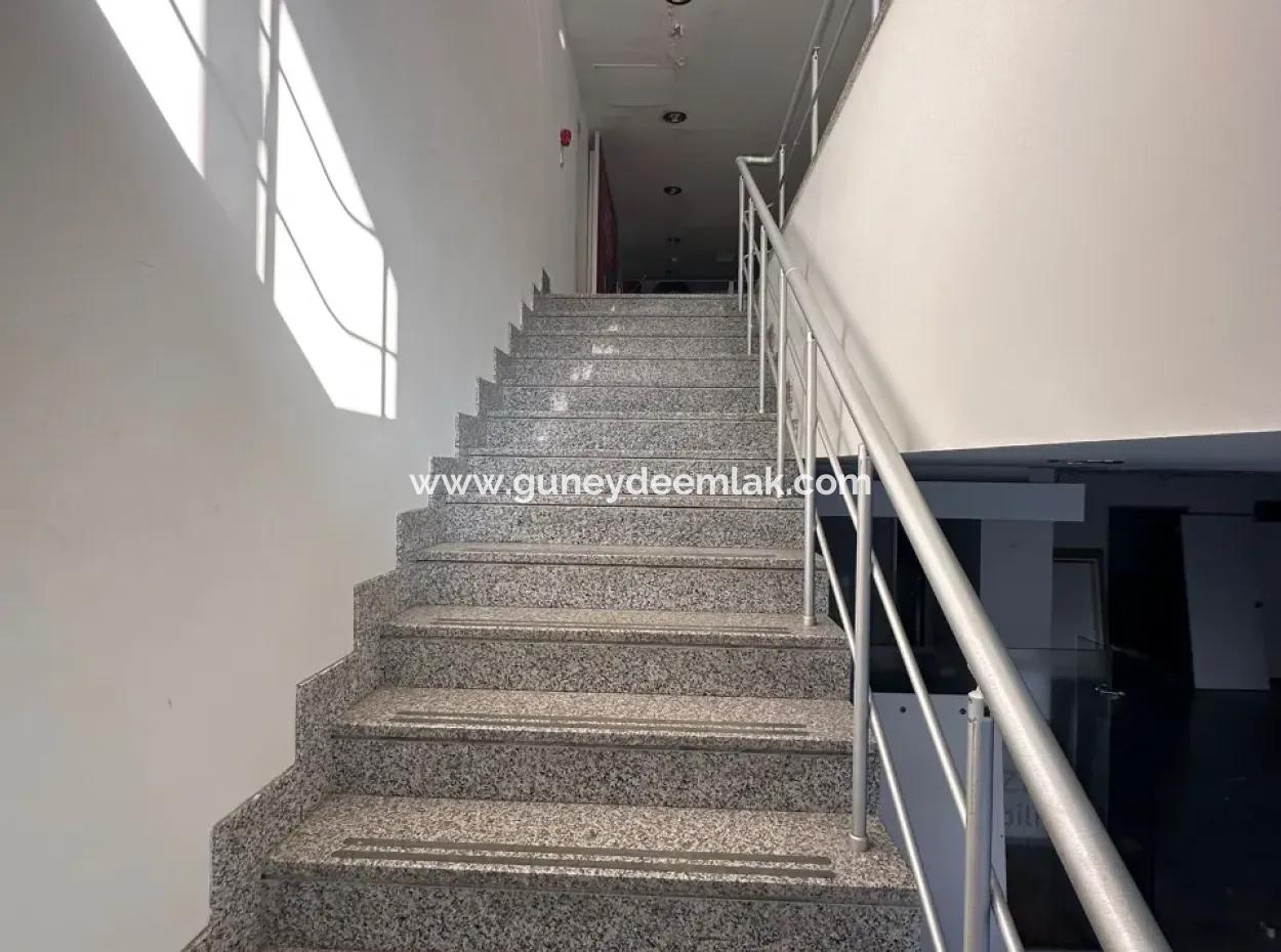 Zentral Gelegenes 262 M2 0 Gewerbegrundstück Zum Verkauf