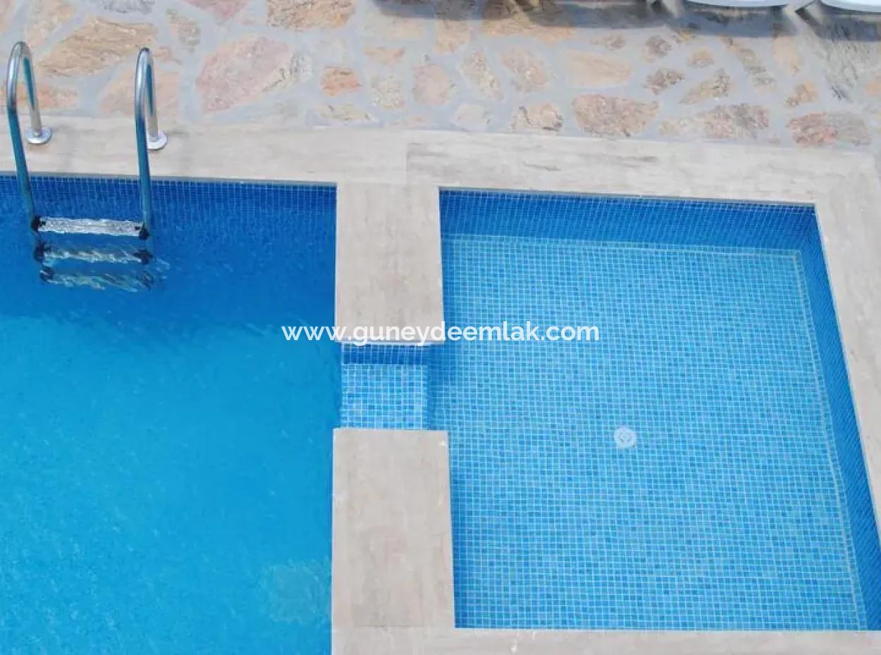 2.836 M², 15/30 Zonierte Grundstücksvilla, Geeignet Für Massenwohnungen Und Hotelbau In Dalyan, Muğla