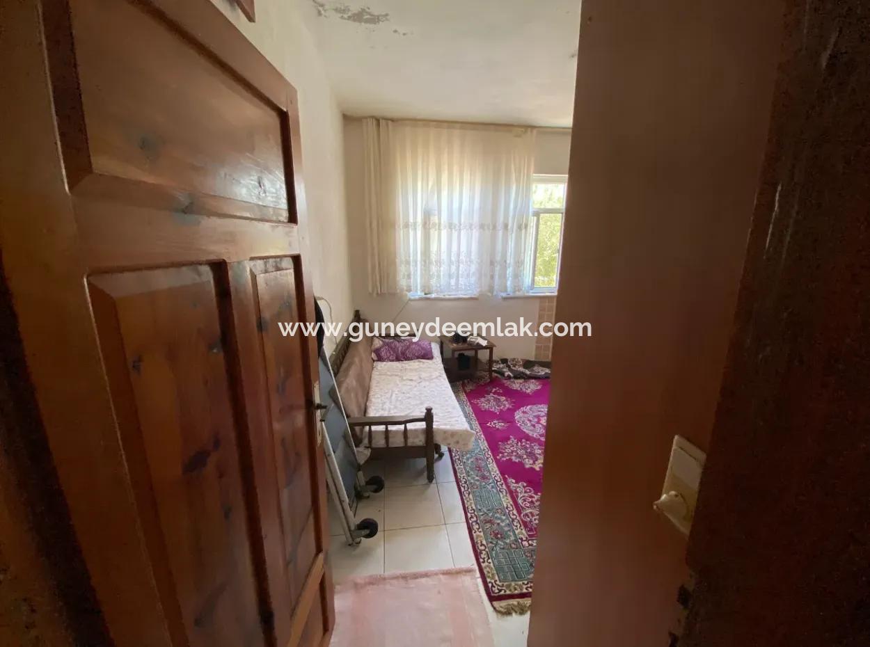 Einfamilienhaus Und Gewächshaus Zum Verkauf Auf Einem 5200 M2 Großen Feld In Ortaca Eskiköy