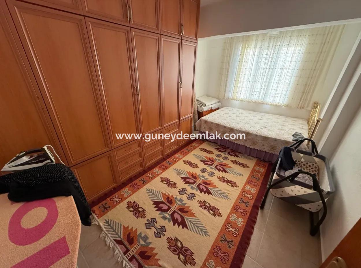 Ein Freistehendes 2,5-Stöckiges Gebäude An Der Dalyan-Straße In Ortacada Steht Zum Verkauf.