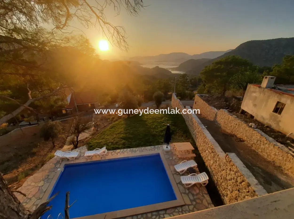Muğla Dalyan Gökbelde Meerblick, Swimmingpool, 1800 M2 Land 2 1 Möbliertes Steinhaus Zum Verkauf