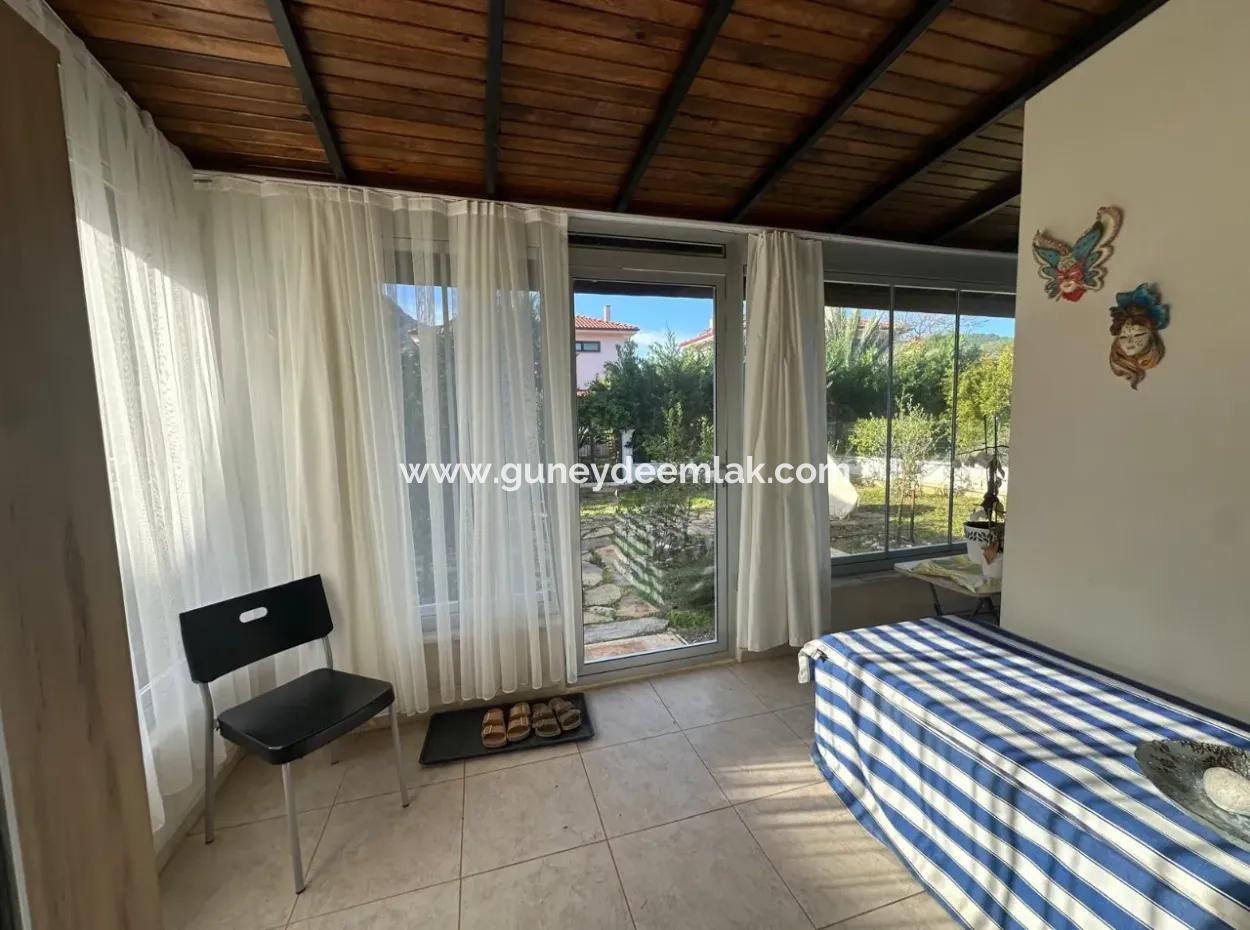 Eine 130 M² Große Villa Zum Verkauf Auf Einem 417 M² Großen Grundstück In Ortaca Mergenli