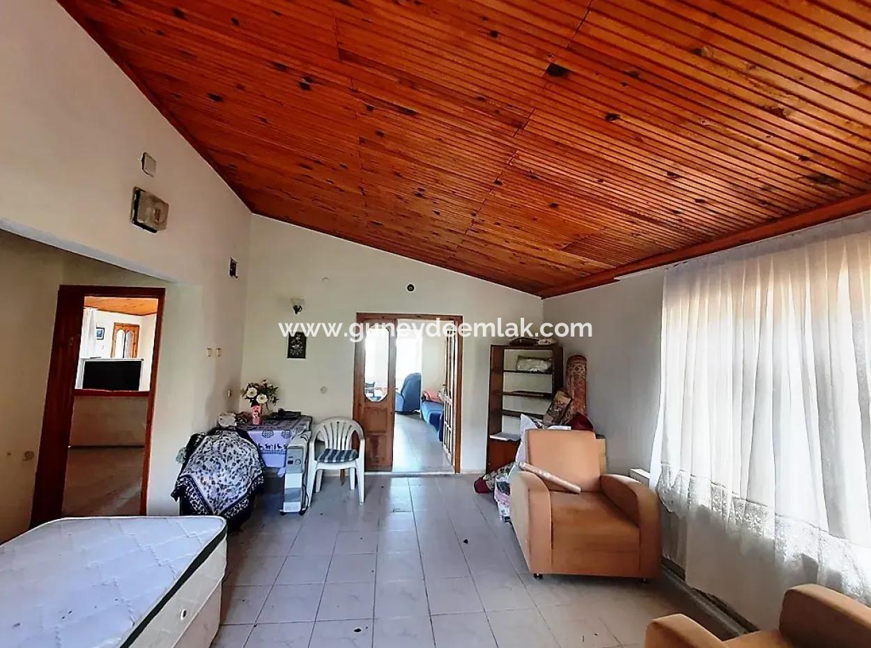 2-Storey House And Old Village House For Sale On 1532 M2 Plot In Köyceğiz Topar