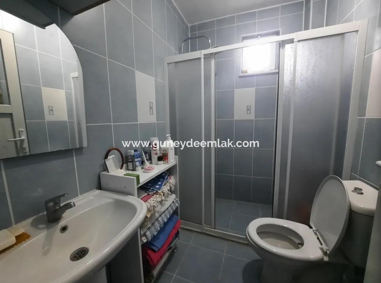 Villa With 200 M2 Lake View On 1700 M2 Land In Köyceğiz Zeytinalan Is For Sale