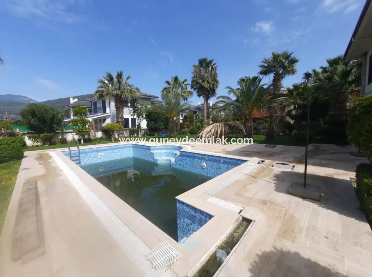 Muğla Ortaca Dalyan Da 280 M2 4 1 Jacuzzi Triplex For Sale