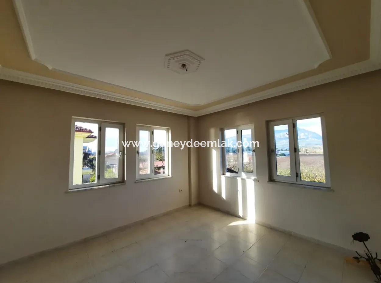130M2, 3 In 1 Unfurnished Apartment For Rent In Muğla Ortaca Eskiköy