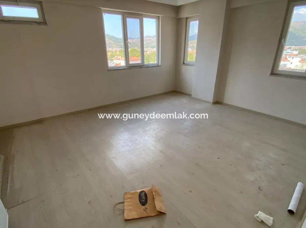 For Sale In The Center Of Ortaca 3 1 165M2 Apartment With Heating.