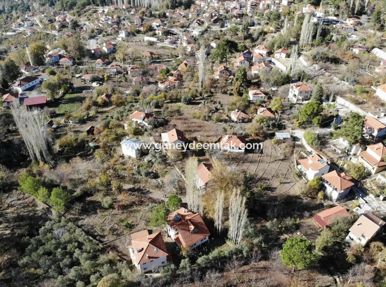 Detached 260 M2 Zoned Land For Sale In The Center Of Köyceğiz Plateau