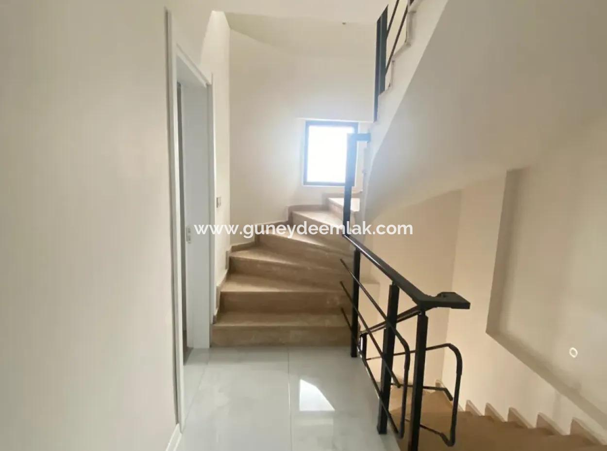 Furnished 4 1 Villa Rent In 415 M2 Plot In Ortaca Sarigerme