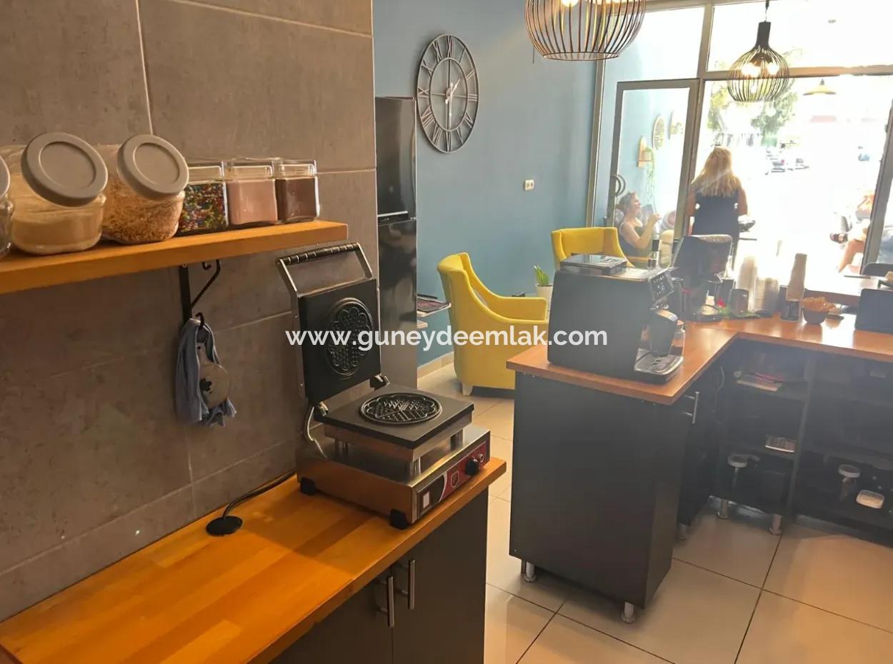 Workplace Cafe Close To The Lake In The Center Of Muğla Köyceğiz Is For Sale