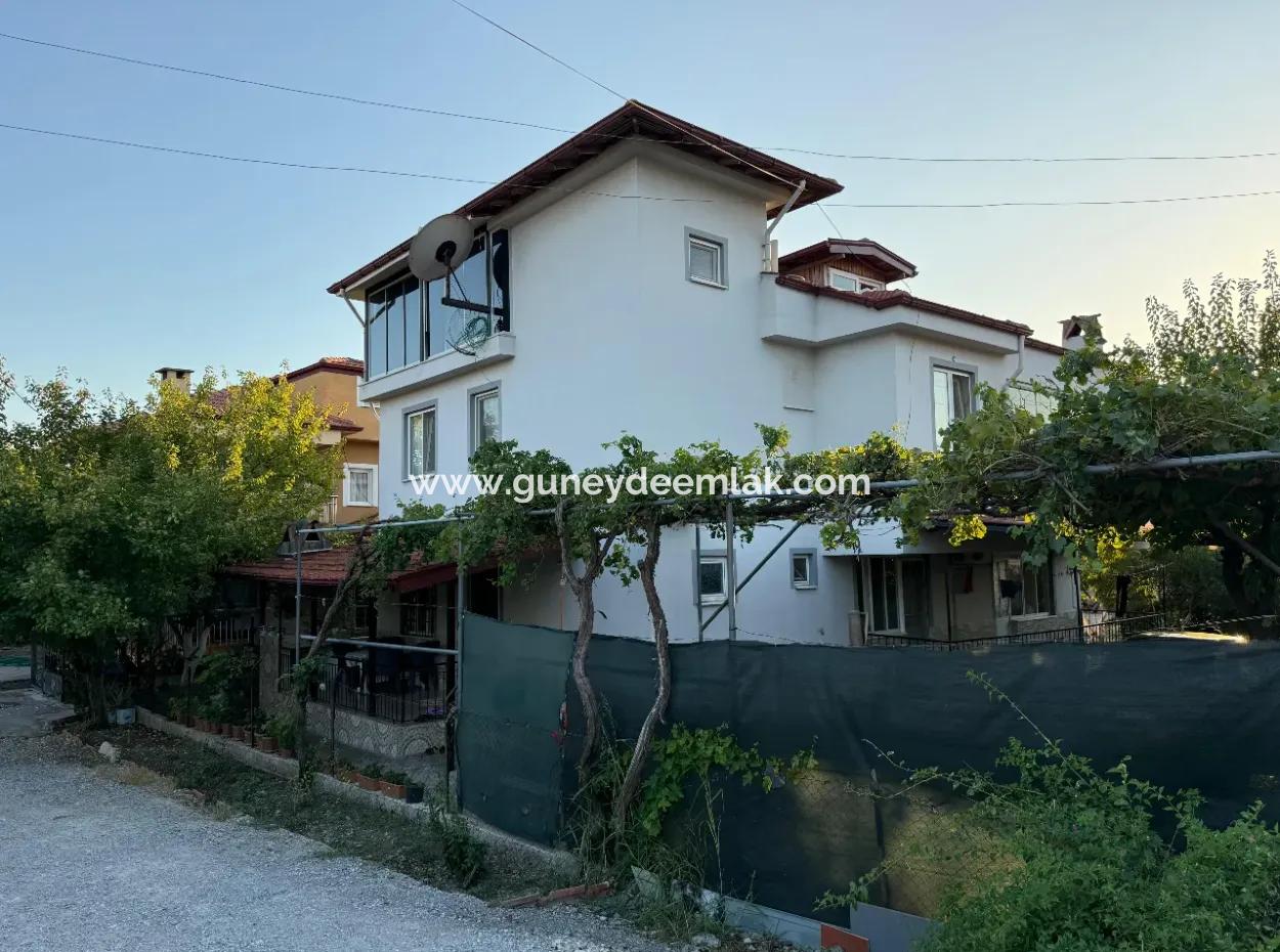 A Detached 2.5-Storey Building On The Dalyan Road In Ortacada Is For Sale.