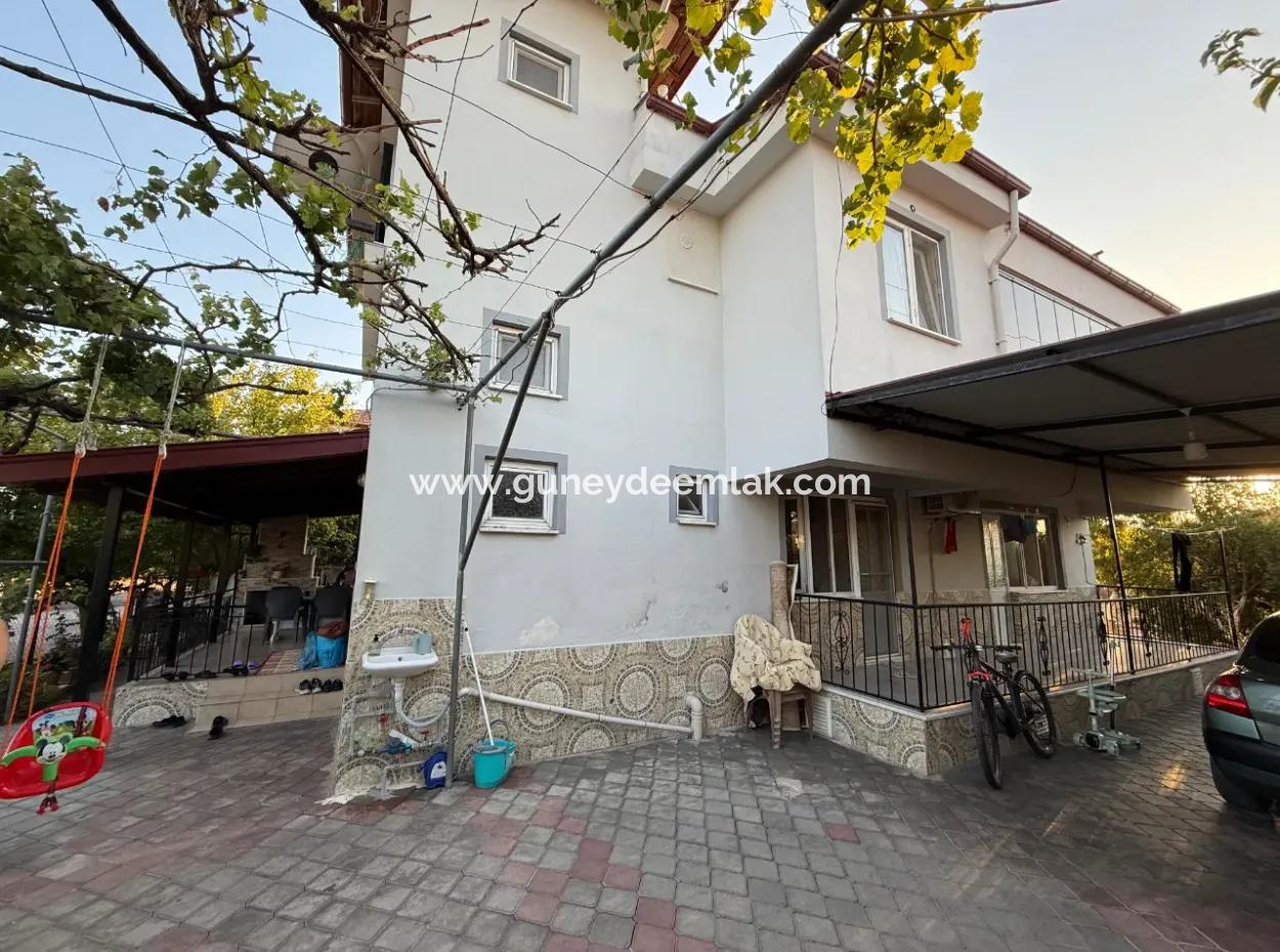 A Detached 2.5-Storey Building On The Dalyan Road In Ortacada Is For Sale.