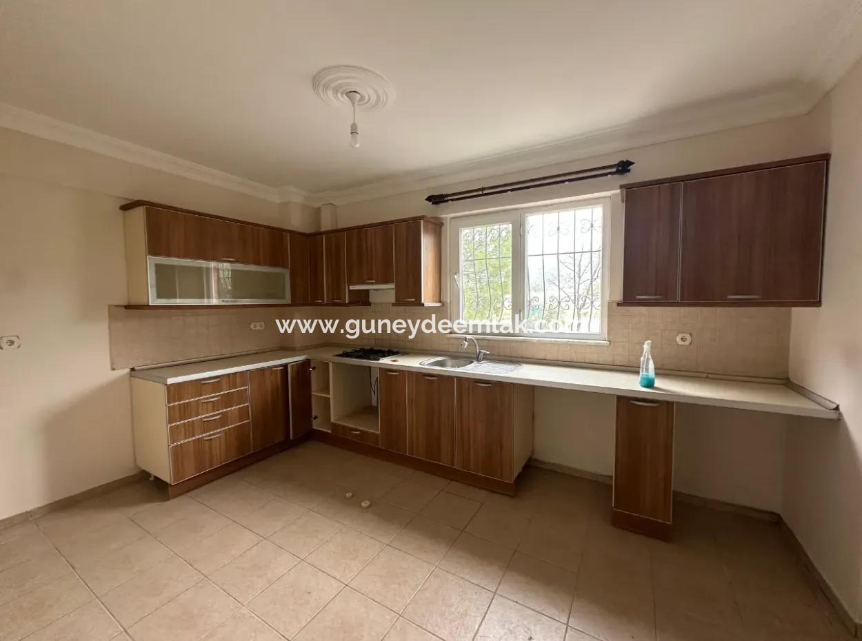 3 1 Spacious Apartment For Rent In Ortaca Cumhuriyet