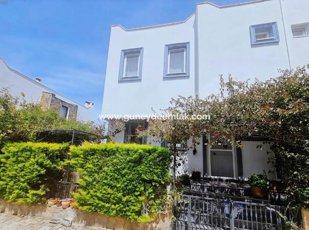 3 1 Duplex With Sea View In Milas Bosphorus Bosphorus For Urgent Sale