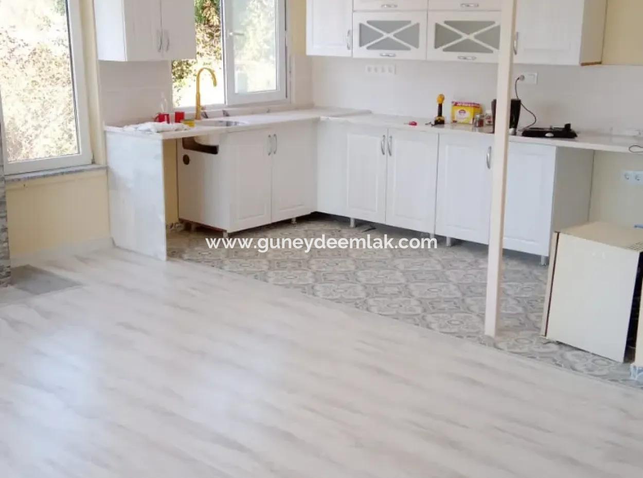 Muğla - Ortaca - Fevziye Mah. 2 In 1 Detached House For Rent