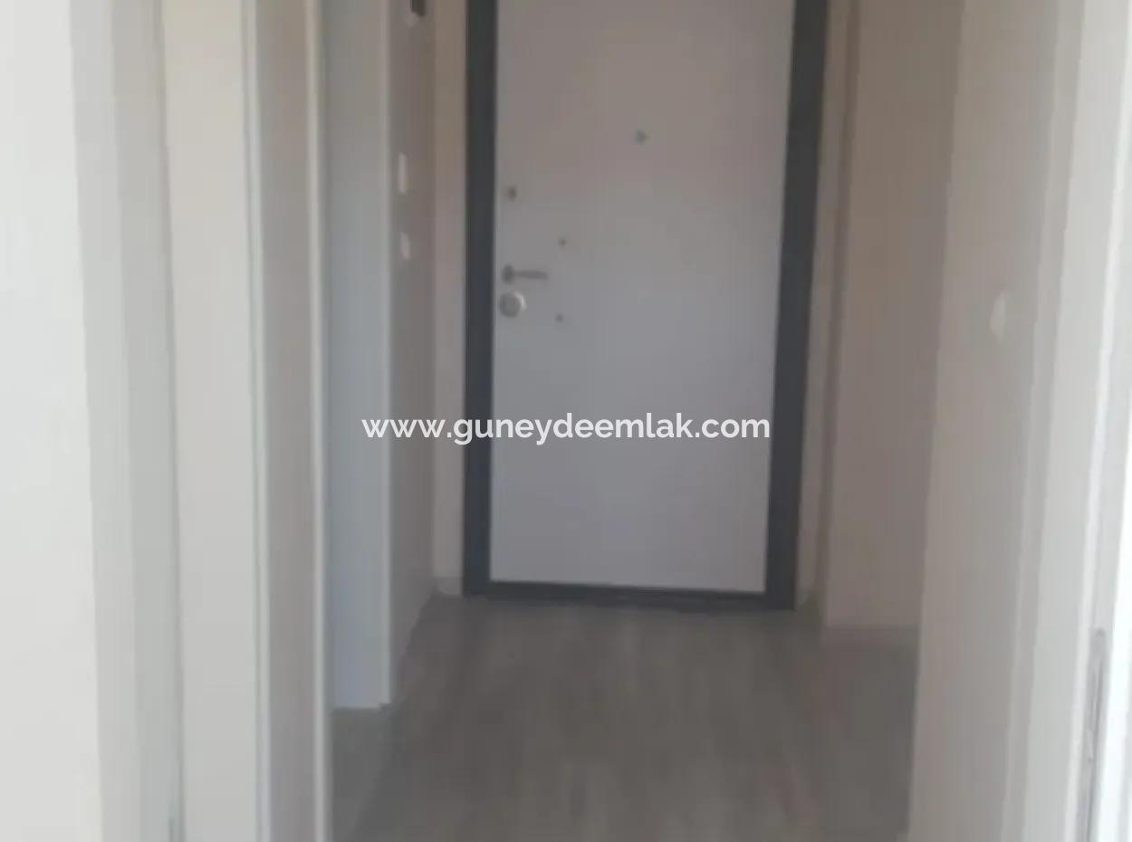 Oriya 2+ 1 85 M2 Apartment For Rent Center