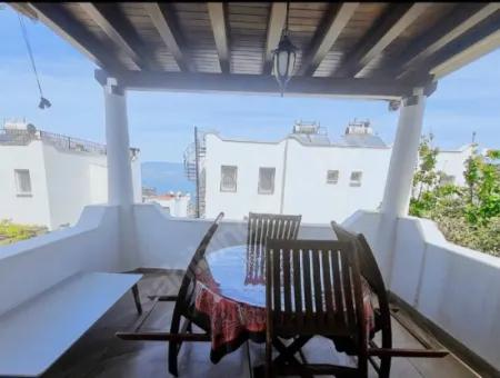 3 1 Duplex With Sea View In Milas Bosphorus Bosphorus For Urgent Sale