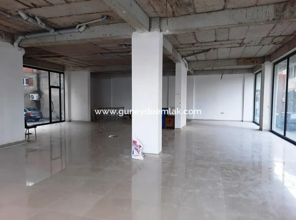 Ortaca Merkezde Banka Veya Kurumsal Markete Uygun 400 M2 Dükkan Kiralık