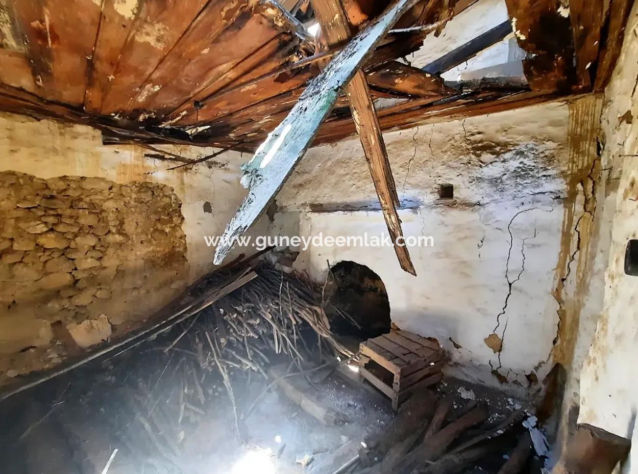 Muğla Ula Ataköyde Satılık Kelepir 725 M2 İmarlı Arsa Ve Köy Evi