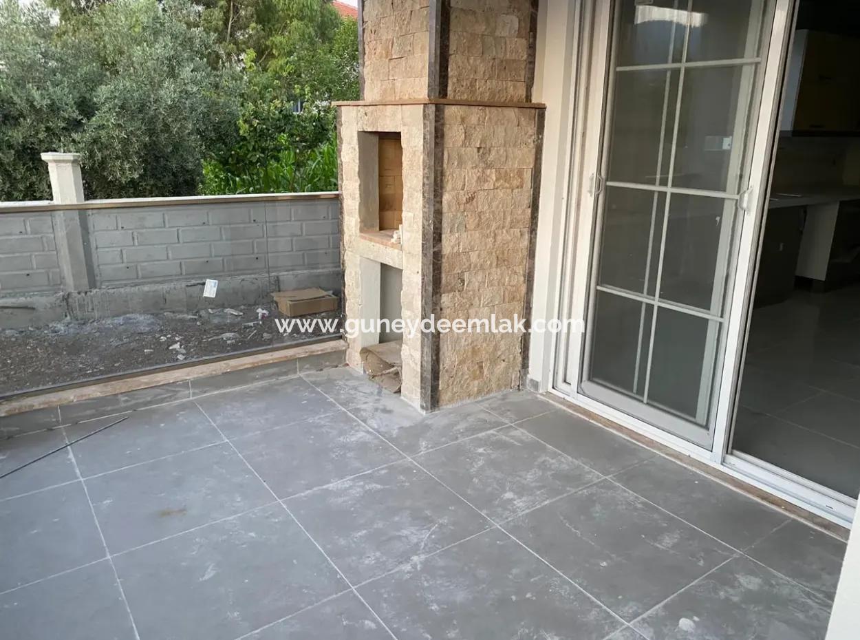 Muğla Ortacada 400 M2 Arsada Müstakil Sıfır 4+1 Villa Satılık