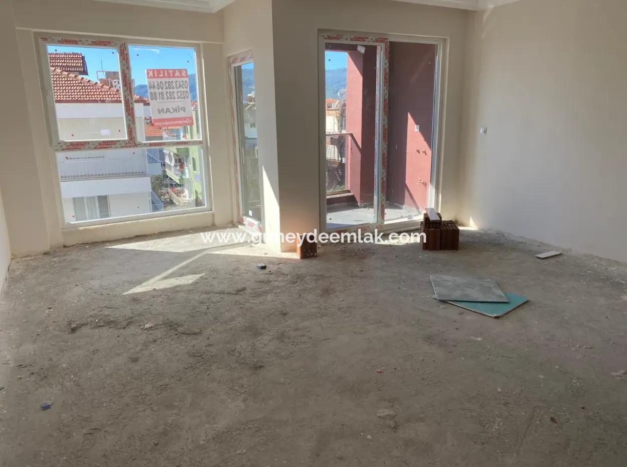 Ortaca Merkezde 1+1 Sıfır Ofis Daireler Satılık