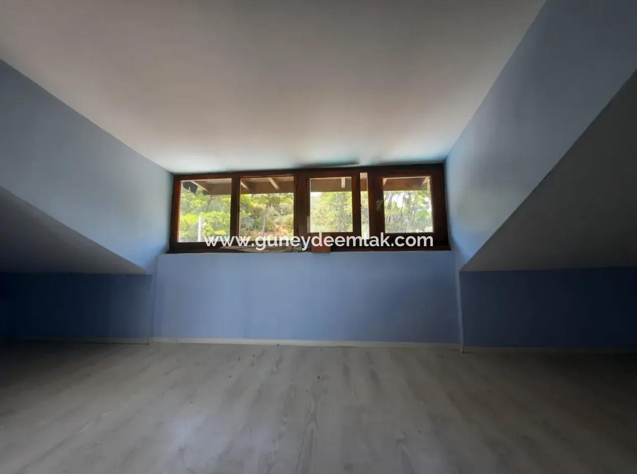 Muğla Köyceğiz Çandır Da 1 570 M2 Arazide, Yüzme Havuzlu, Göl Manzaralı Tripleks Satılık