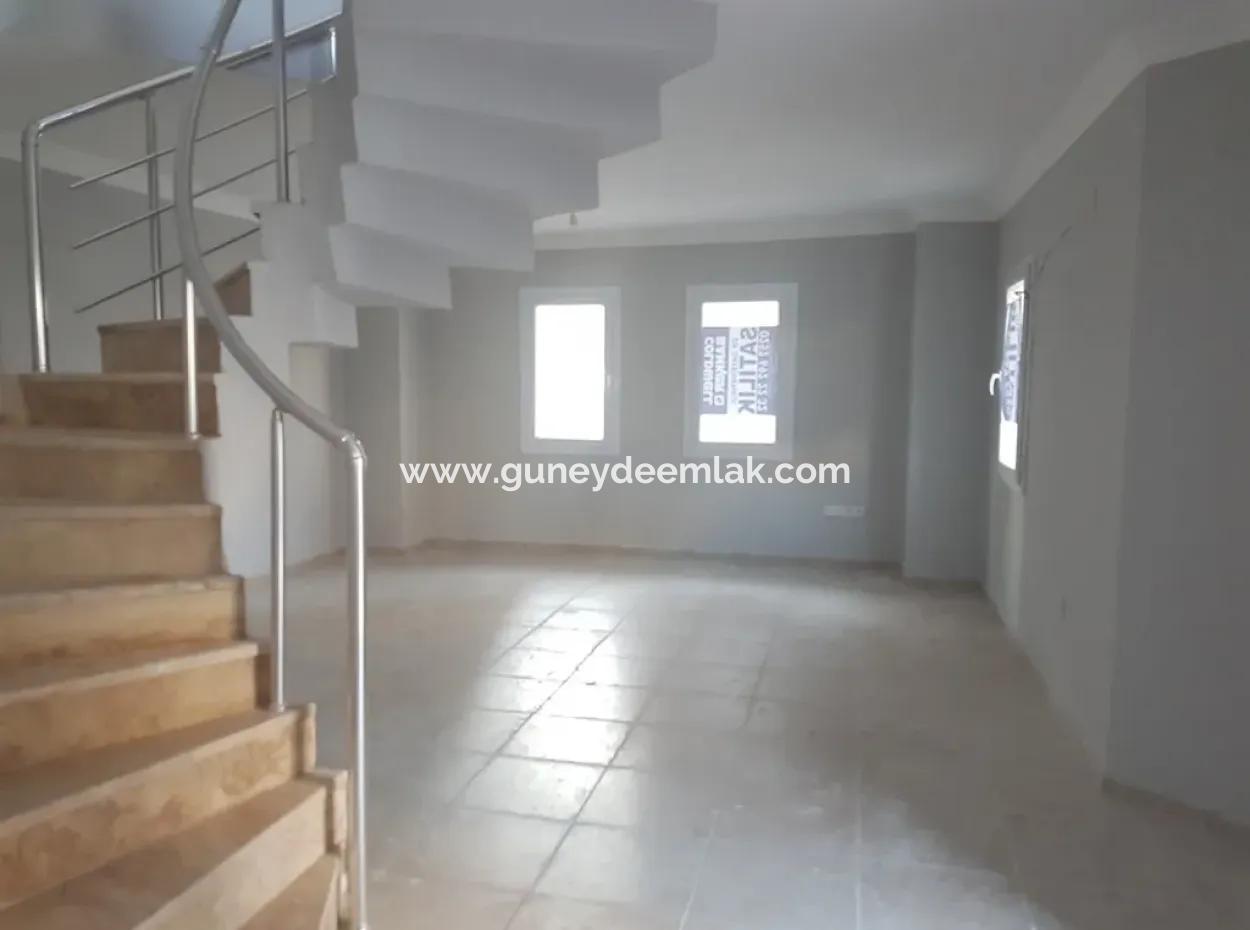 Dalamanda Satılık Yüzme Havuzlu Kelepir Villa