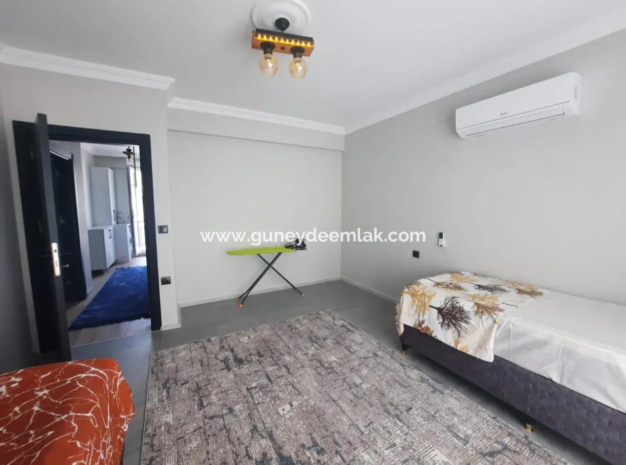 Ortaca Çaylıda 290 M2 Arsada Yüzme Havuzlu, Eşyalı, 4+1 Sıfır Dubleks Satılık