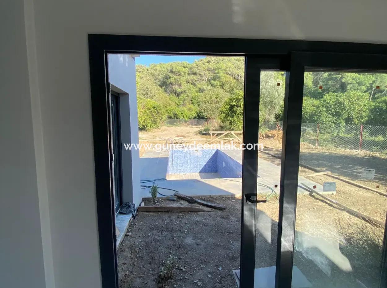 Ula Ataköyde 3+1 Dubleks Villa Satılık