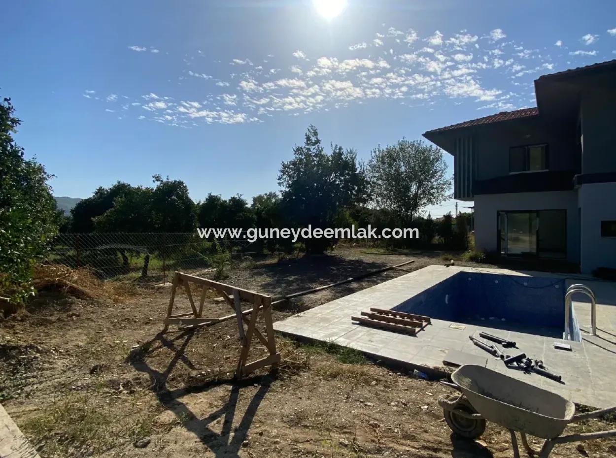 Ula Ataköyde 3+1 Dubleks Villa Satılık