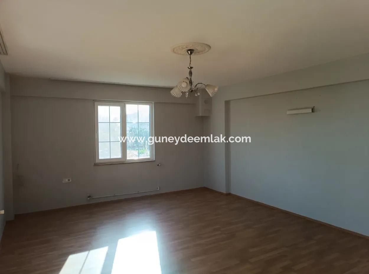 Ortaca Yerbelen Mah. 3+1 Bahçe Katı Geniş Daire Kiralık
