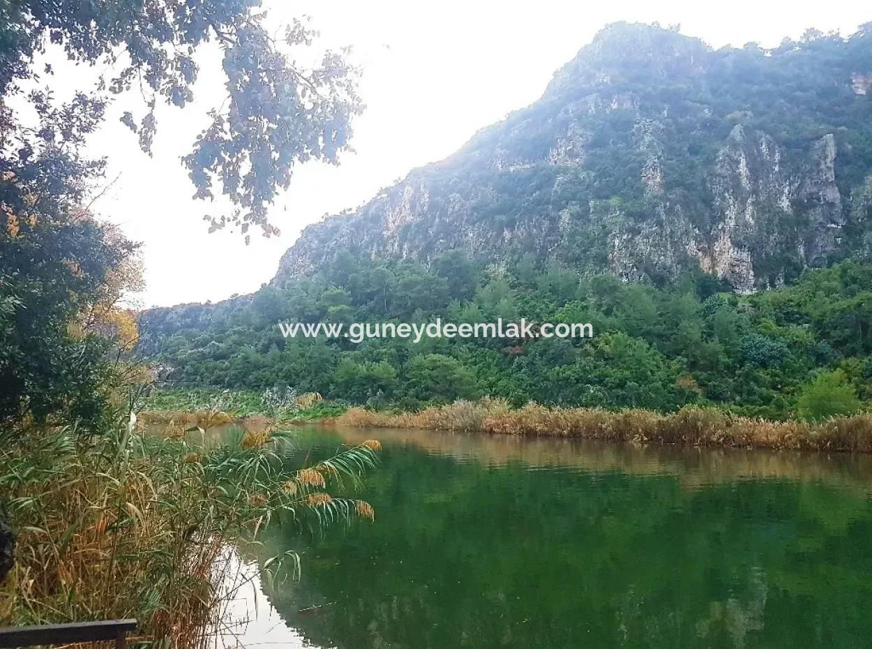 Dalyan Da Satılık Kanala Sıfır Turizm İmarlı Arsa