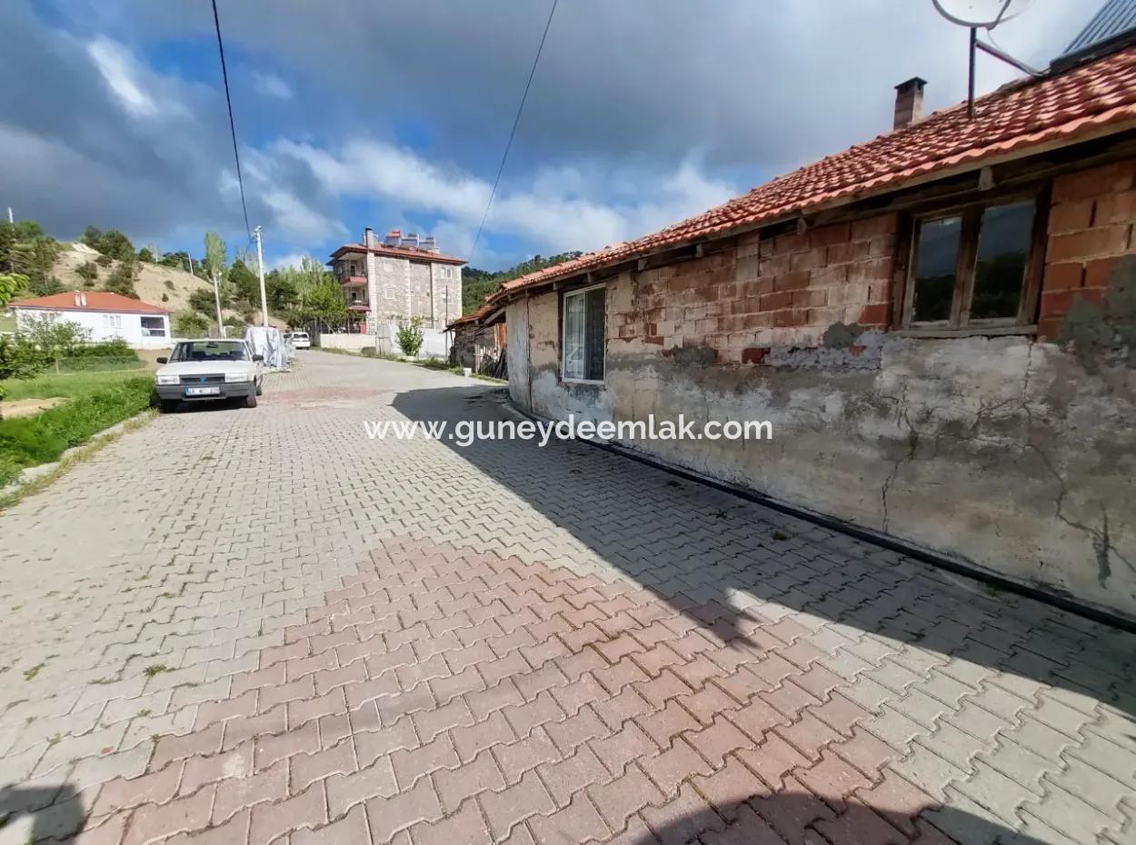 Çameli Merkezde 2+1 Yayla Köy Evi Satılık