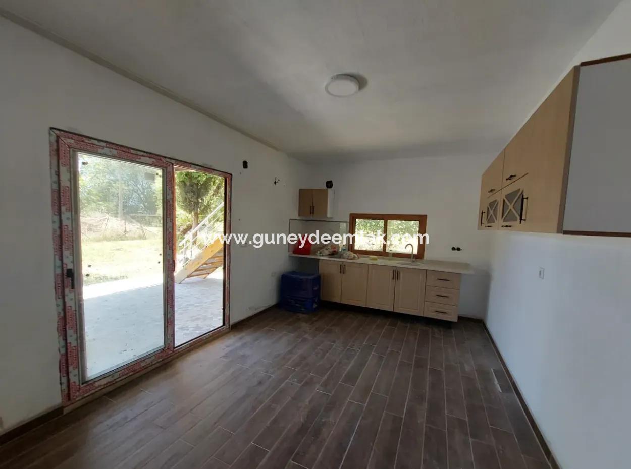 Muğla Dalyan Arıkbaşında 2+1 Eşyasız Kiralık Tek Katlı Müstakil Ev